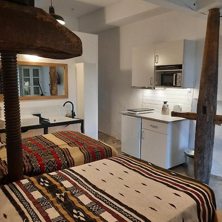 Dormir Au Pressoir Montagnieu  Eksteriør bilde